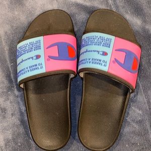 Champion slides size 6.5